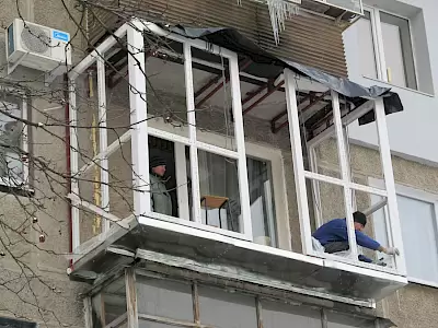 Ремонт балконных рам