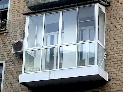 Окна для балкона 4 створки