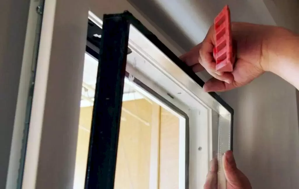 Виды ремонта пластиковых окон: полное руководство от «ОкнаЛэнд»